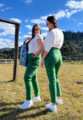 CALÇA CARGO MOM FEMININA JADE  COSH  Verde abacate